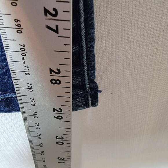 Decree Womens Jeans Size 17Junior Blue Denim Whiskered Skinny Low Rise - Picture 5 of 12